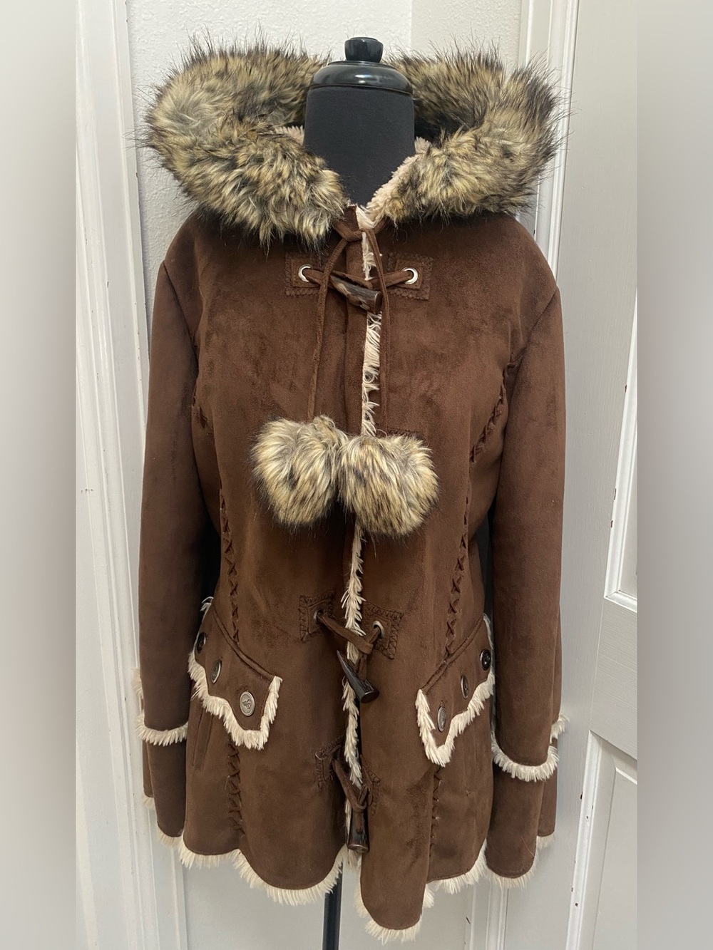 Vintage Y2K Esprit Faux Leather and Fur XL Soft Warm Coat